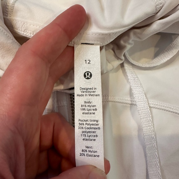 Lululemon jacket - Picture 5 of 6
